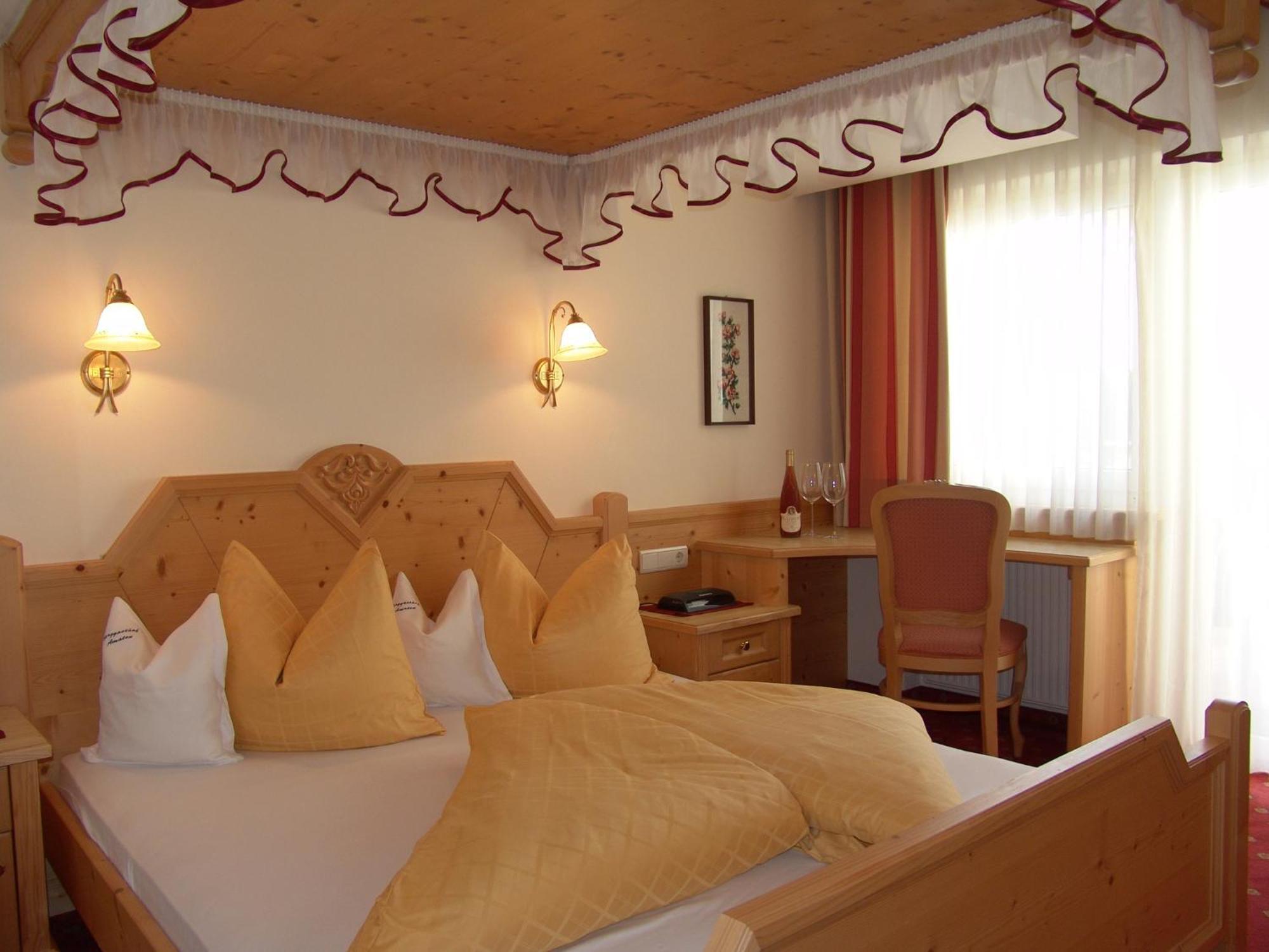 Hotel Amaten Бруніко Екстер'єр фото