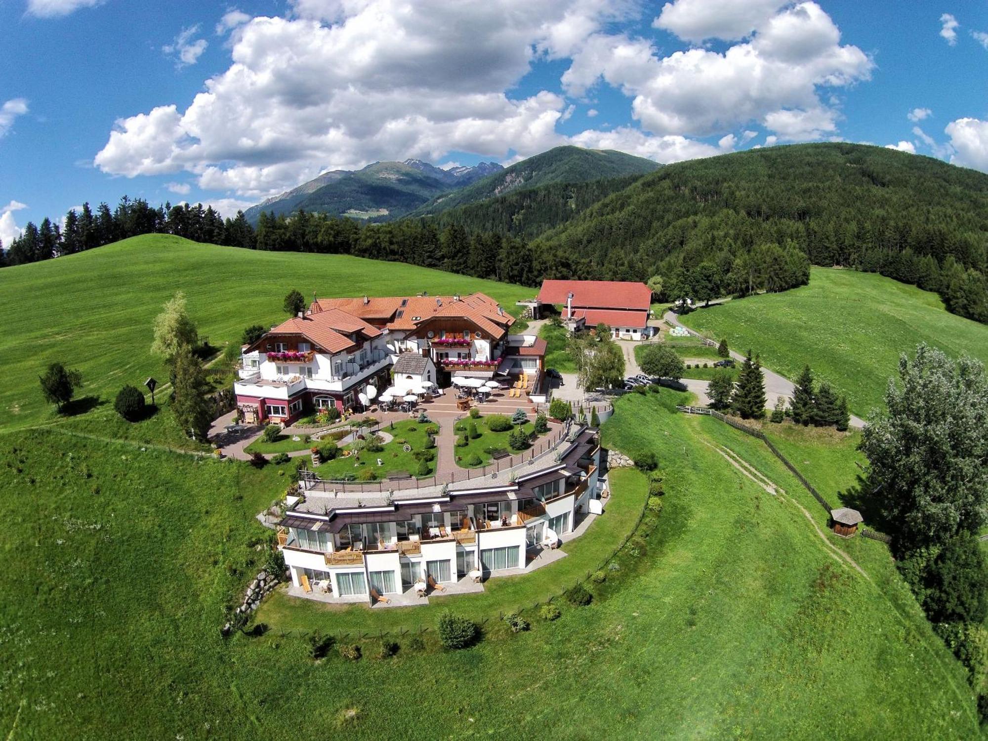 Hotel Amaten Бруніко Екстер'єр фото