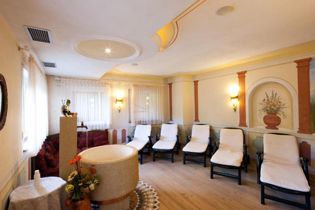 Hotel Amaten Бруніко Екстер'єр фото